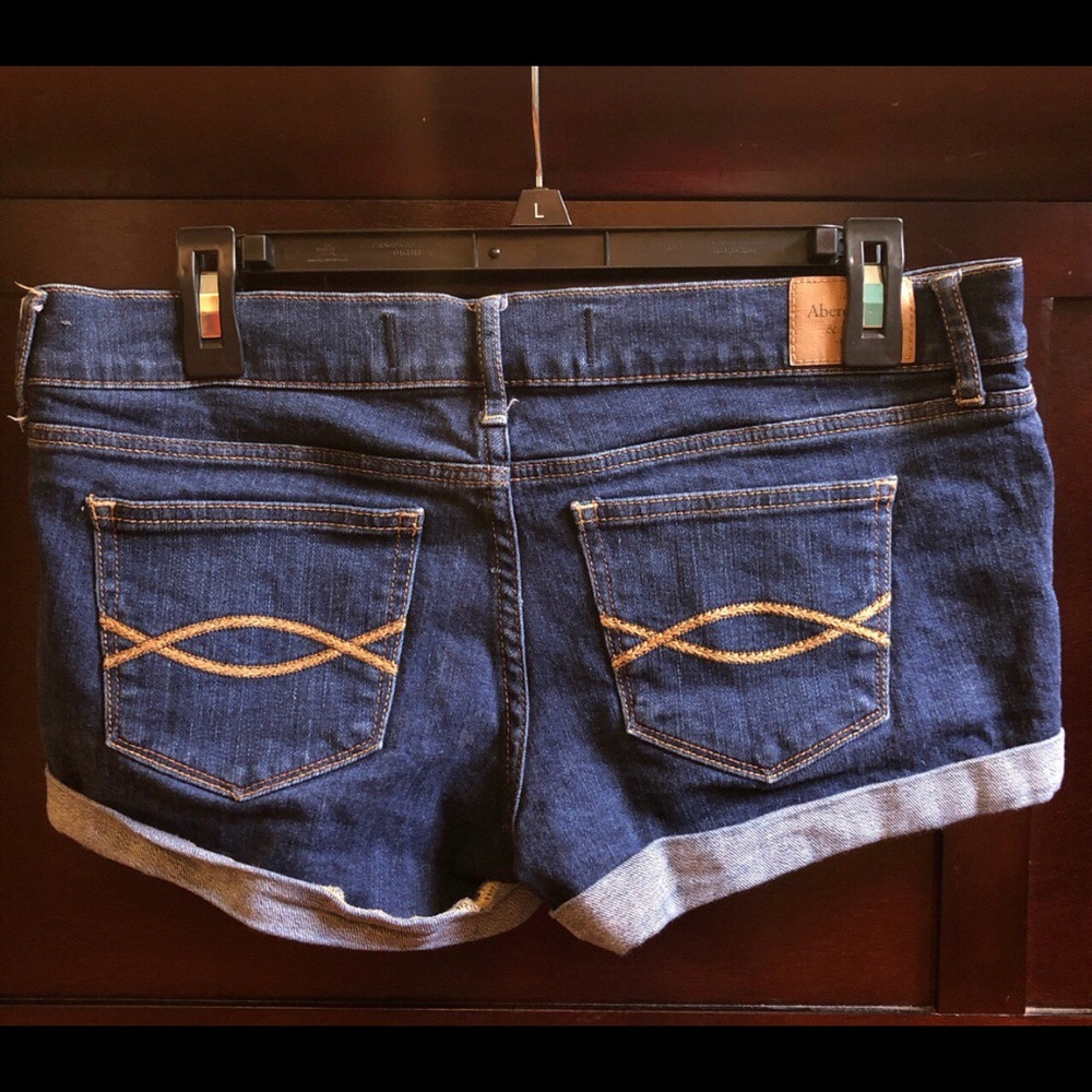 Abercrombie & Fitch Jean Shorts - Picture 2 of 4